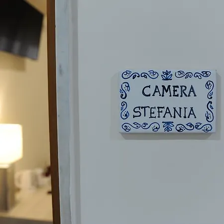 بيت ضيافة Dimore Le Lucane 4*